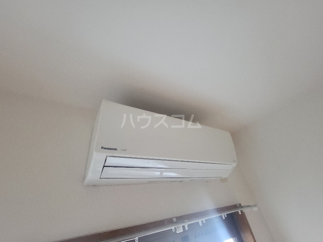 ����11