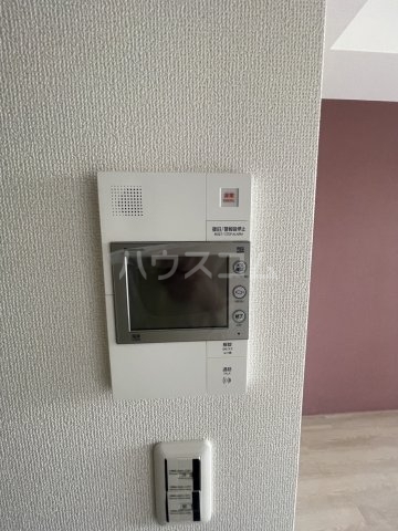 ����8