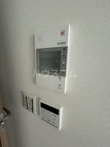 ����10