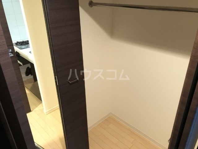 ����6