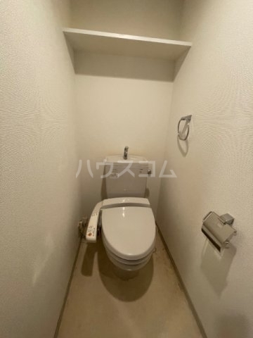 ����5