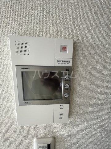 ����8