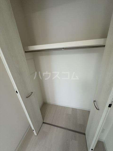����7