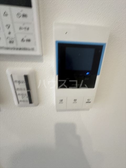 ����11