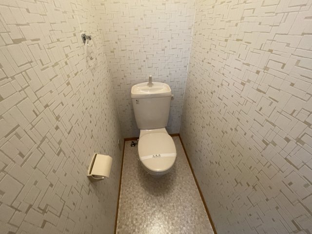 ����4