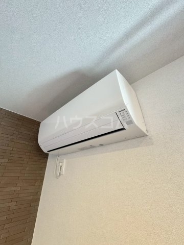 ����11