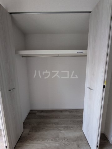 ����9
