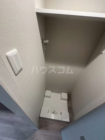 ����13