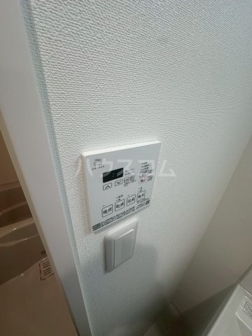 ����8