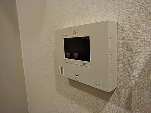 ����10