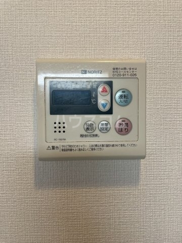����16