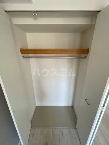 ����7