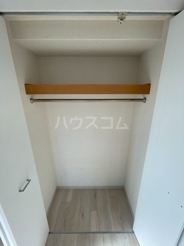 ����11