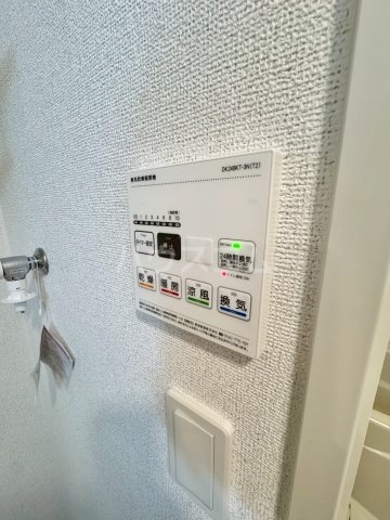 ����14