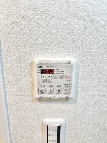 ����14