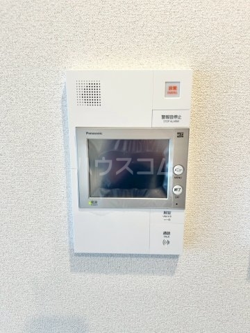 ����21