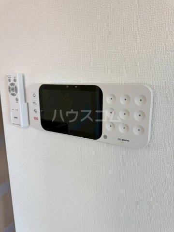 ����10
