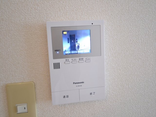 ����11