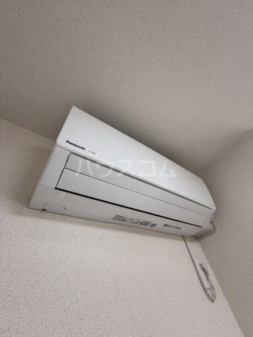 ����9