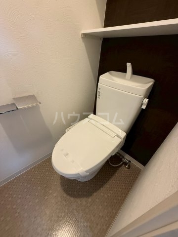 ����4