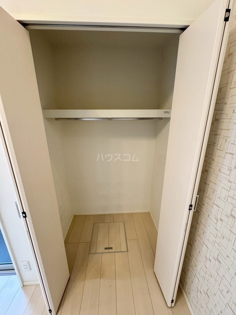 ����6