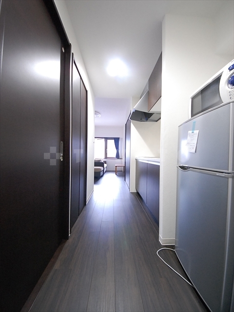 ����13