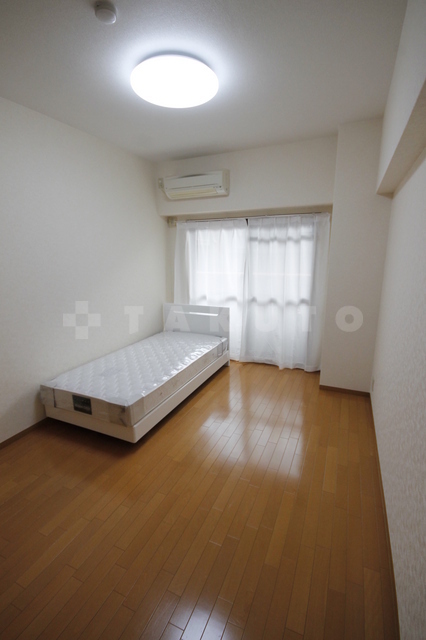����1
