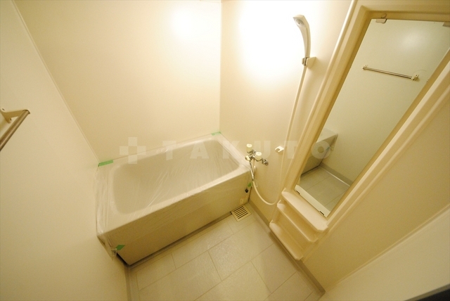 ����3