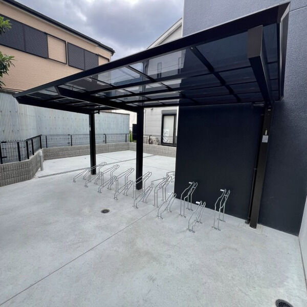 ����11