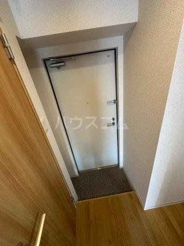 ����8