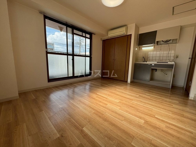 ����1