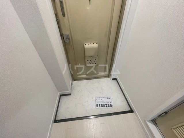 ����7