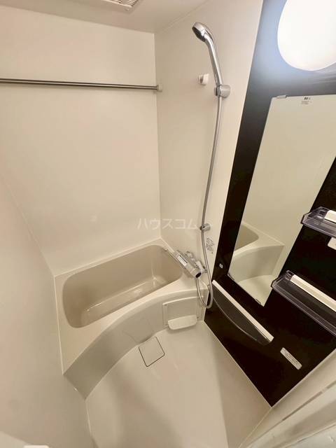����3
