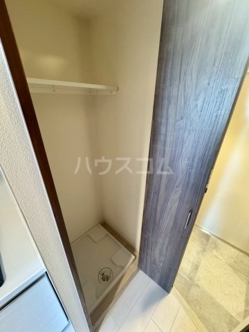 ����14