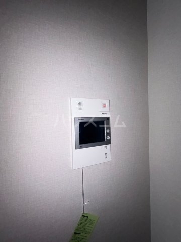 ����11
