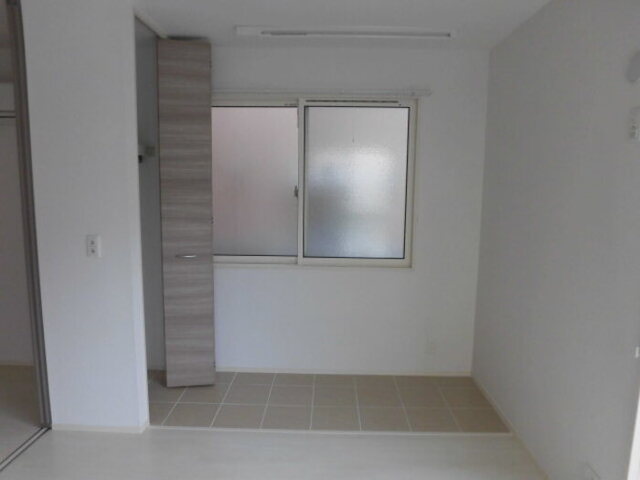 ����13