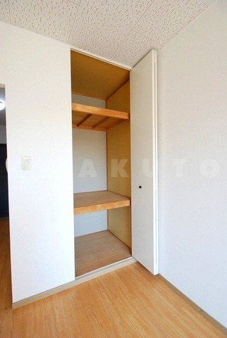 ����7