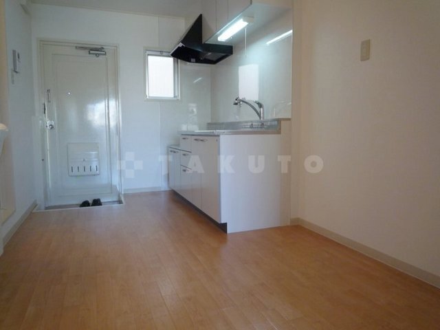 ����7