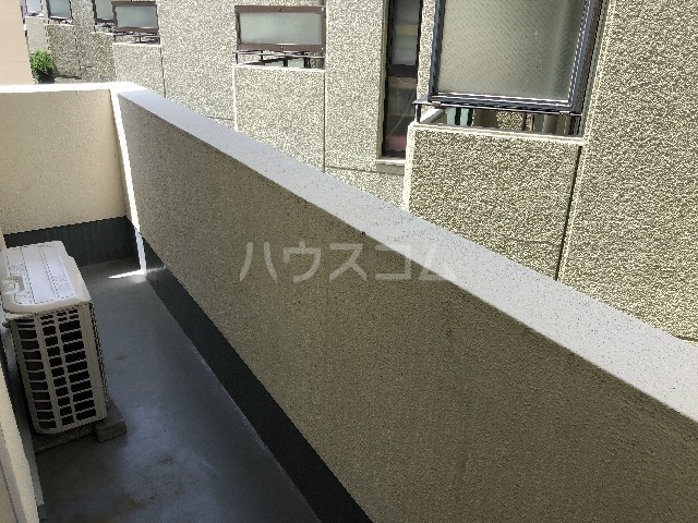����8