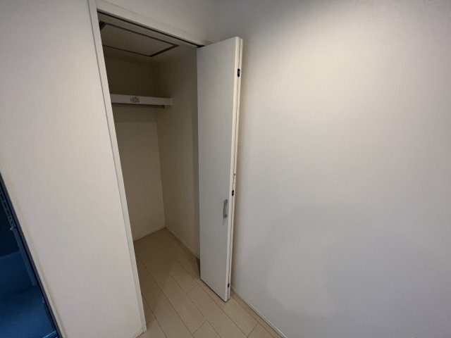 ����6