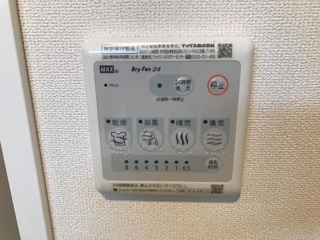 ����7