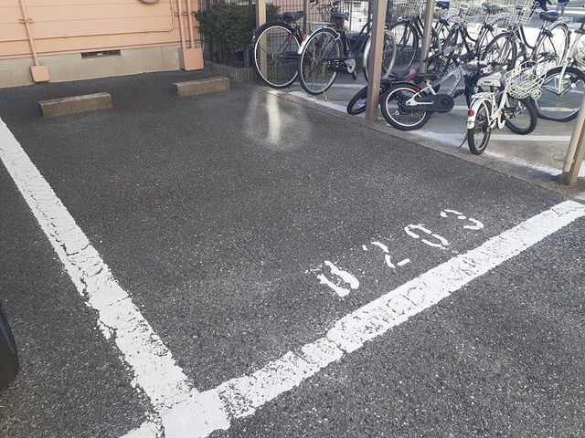 ����11