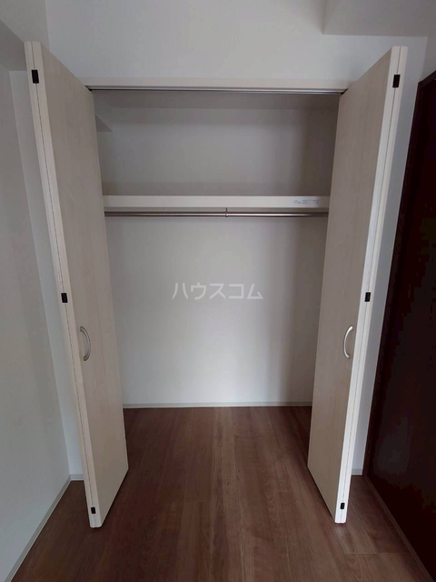 ����7