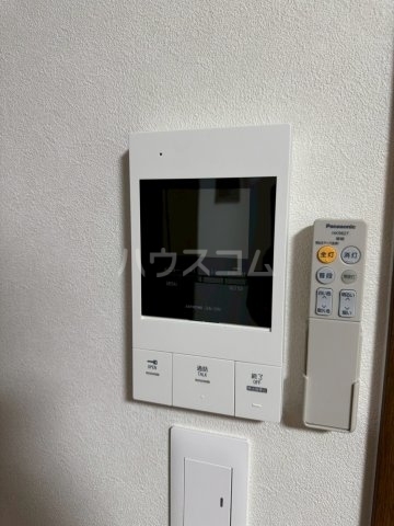 ����10