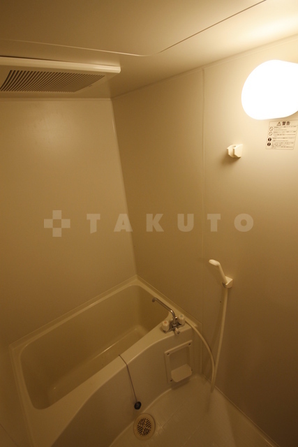 ����3