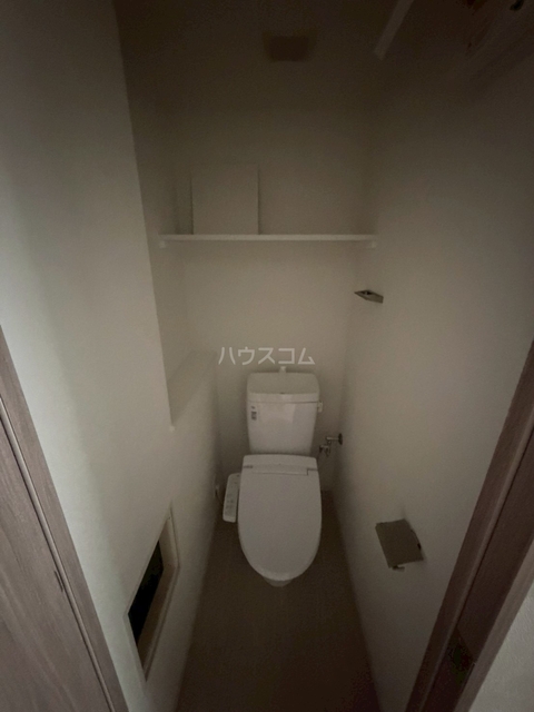 ����16