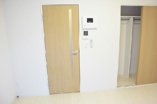 ����7