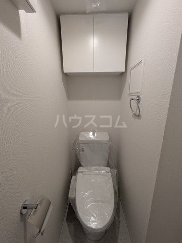 ����4