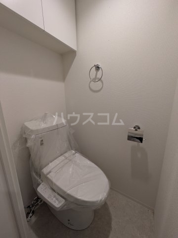 ����4