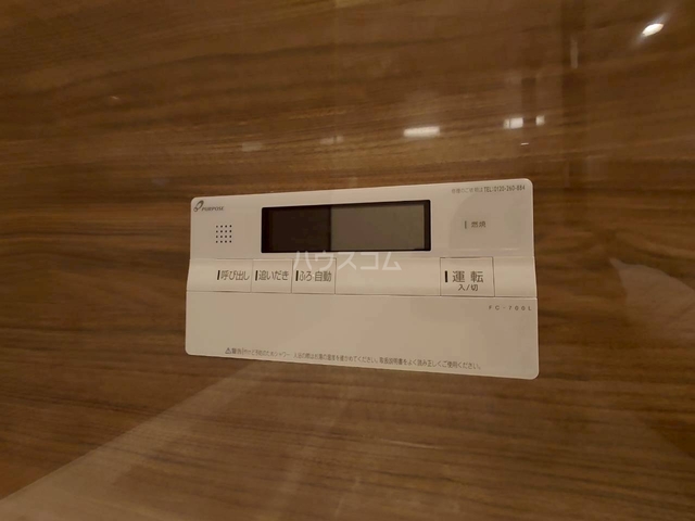 ����21